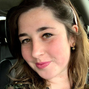 Meet your Posher, Abby